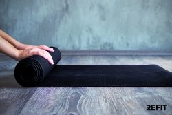 Refit yogamatta 3 mm svart